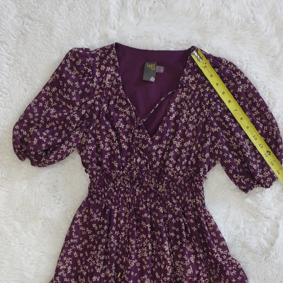 TAYLOR PETITE Purple Floral Dress with Puff Sleeves - Picture 10 of 15